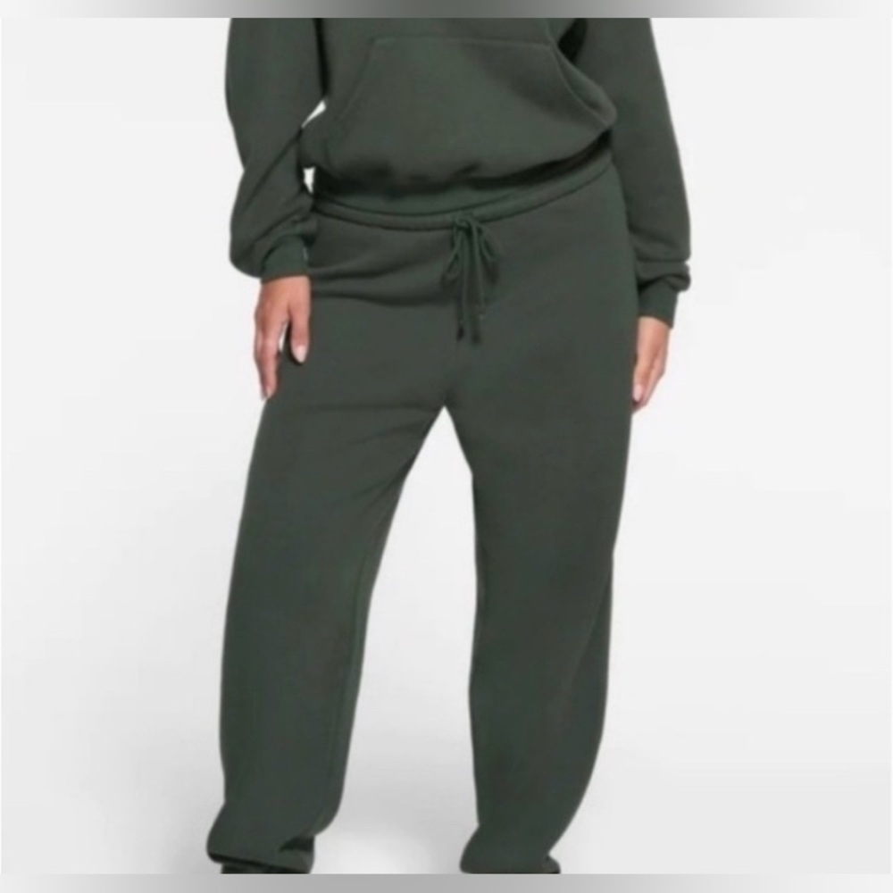 SKIMS Vintage Fleece Jogger-CYPRESS-SMALL-BNWT - Picture 4 of 9